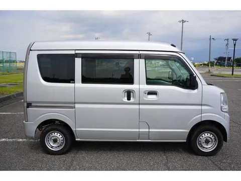 Nissan Clipper