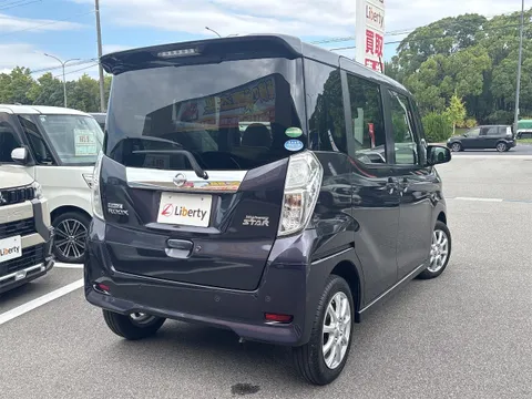 Nissan Dayz Roox