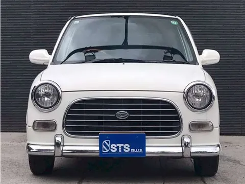 Daihatsu Mira Gino