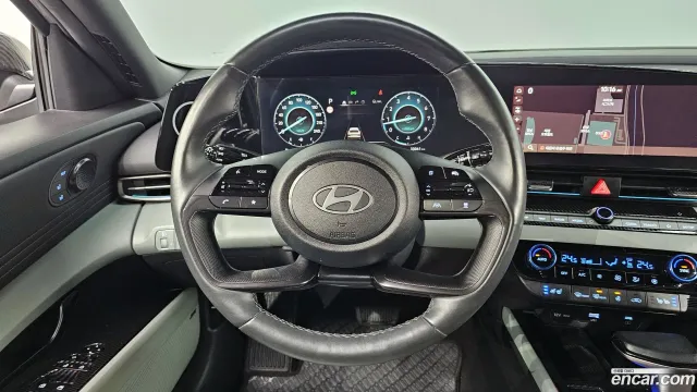 Hyundai Elantra (Avante)