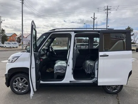 Mitsubishi Delica Mini