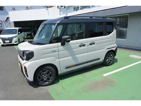 Suzuki Spacia Gear