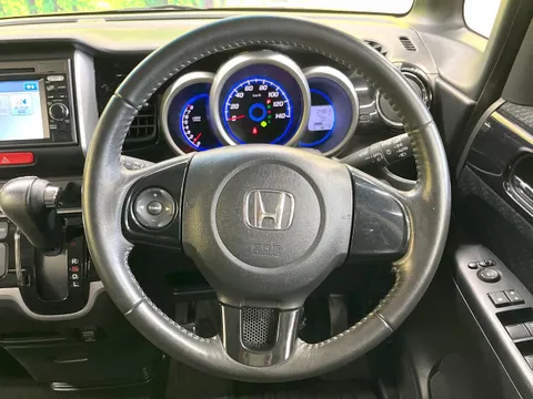 Honda N-BOX+ Custom