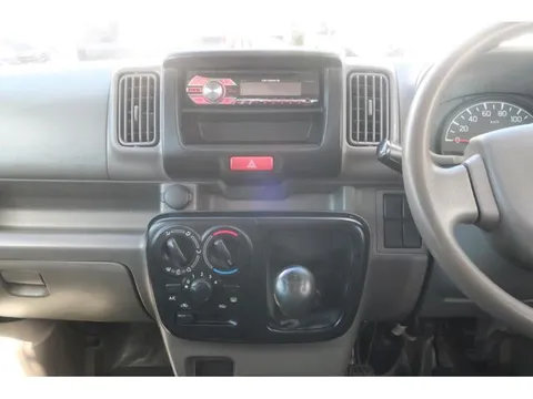 Nissan Clipper