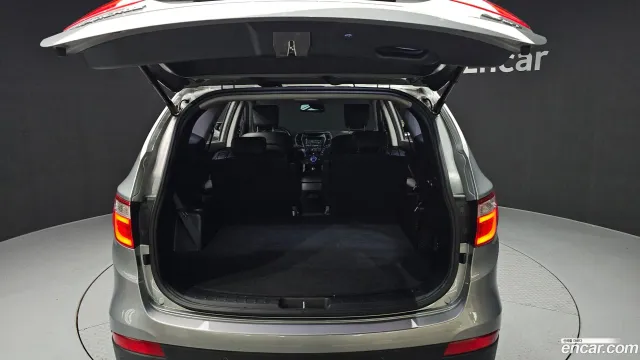 Hyundai Grand Santa Fe (Maxcruz)