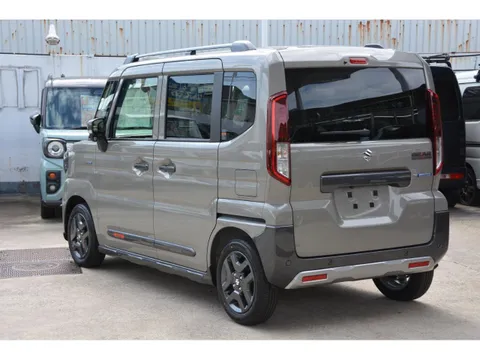 Suzuki Spacia