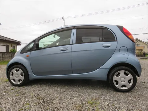 Mitsubishi I