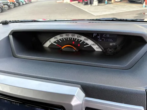 Toyota Pixis Mega