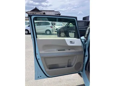 Honda N-BOX Slash