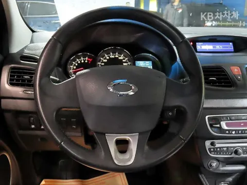 Renault SM3