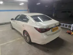 Infiniti Q50L