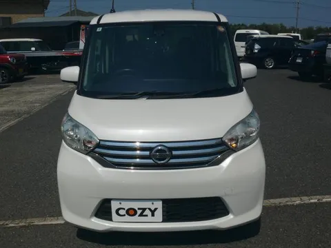 Nissan Dayz Roox