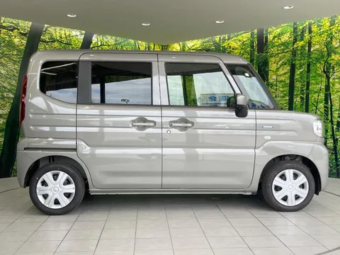 Suzuki Spacia