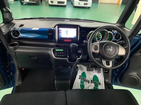 Honda N-BOX Plus