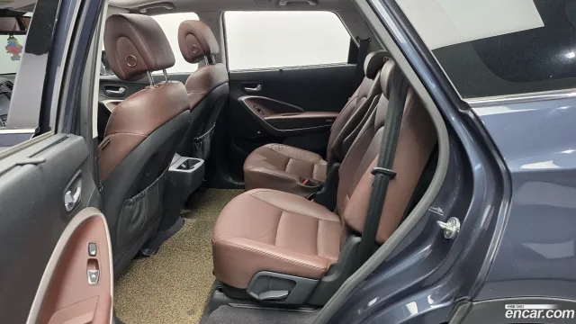 Hyundai Grand Santa Fe (Maxcruz)