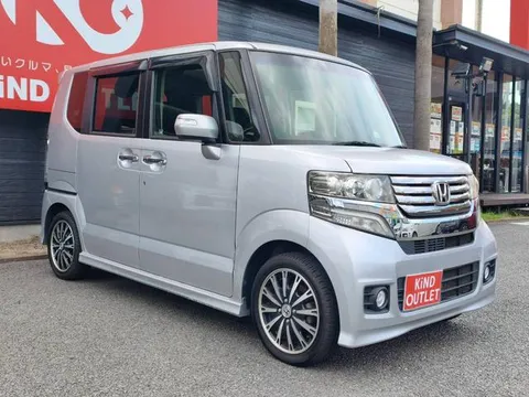 Honda N-BOX Custom