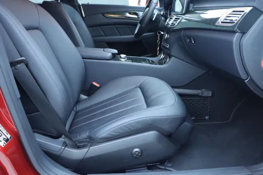 Mercedes-Benz Mercedes-Benz CLS