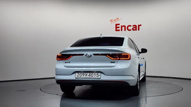 Renault Talisman (SM6)