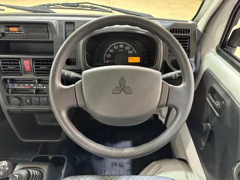 Mitsubishi Minicab Truck