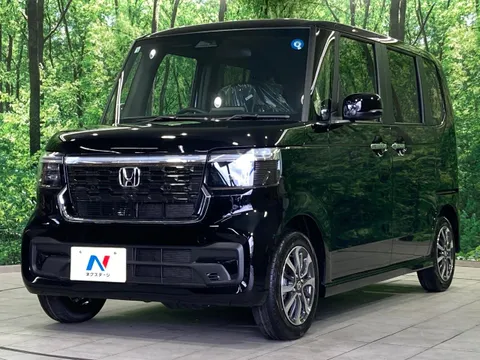 Honda N-BOX Custom