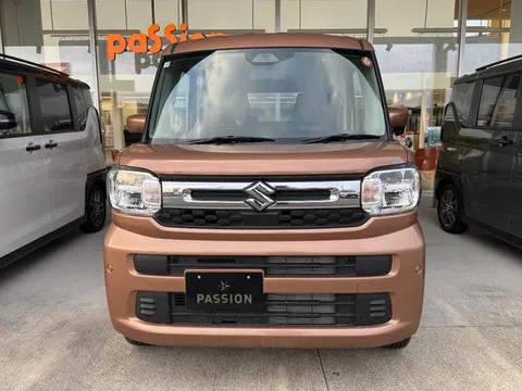 Suzuki Spacia
