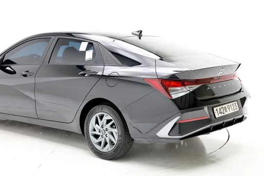 Hyundai Elantra (Avante)