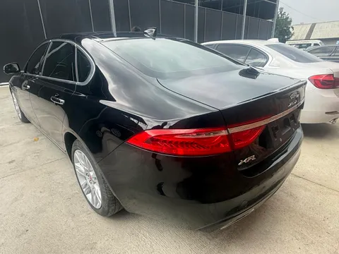 Jaguar XFL