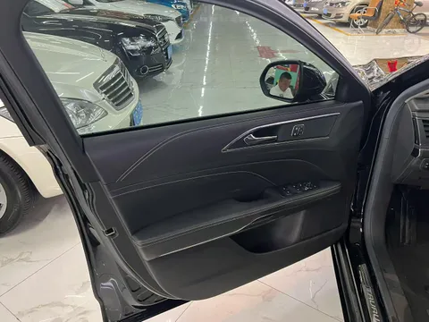 Ford Taurus