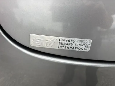 Subaru R1