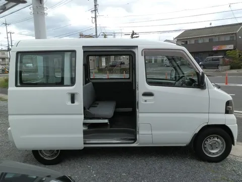 Mitsubishi Minicab Van