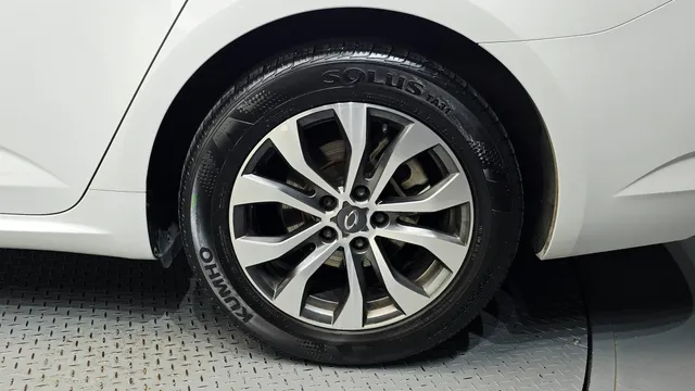 Renault Talisman (SM6)