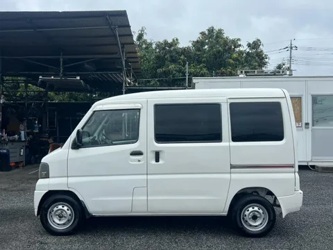 Mitsubishi Minicab Van