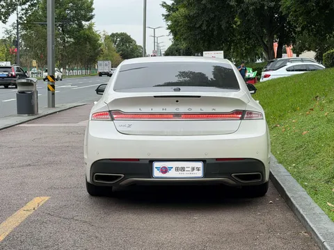 Lincoln MKZ