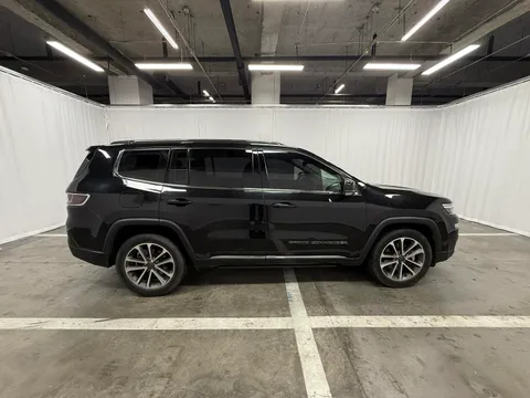 Jeep Grand Commander