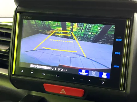 Honda N-BOX Slash