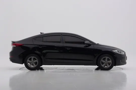 Hyundai Elantra (Avante)