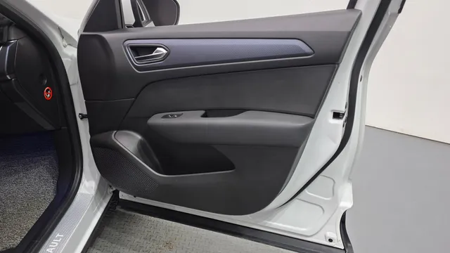 Renault XM3