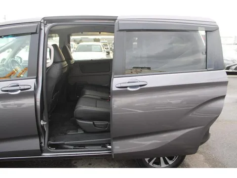 Honda Freed Plus