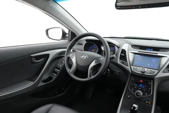 Hyundai Elantra (Avante)