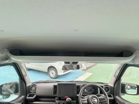 Nissan Clipper Van