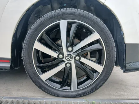 Toyota Pixis Joy