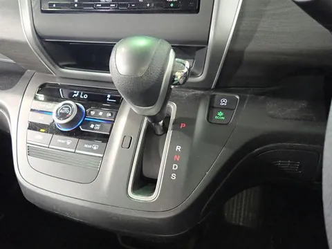 Honda Freed Plus