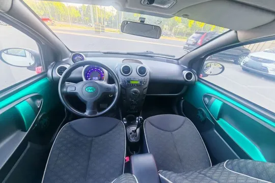 BYD F0