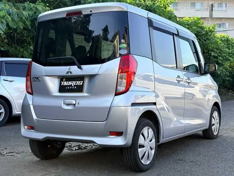 Mitsubishi eK Space