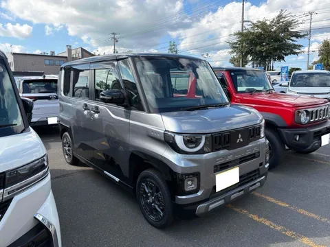 Mitsubishi Delica Mini
