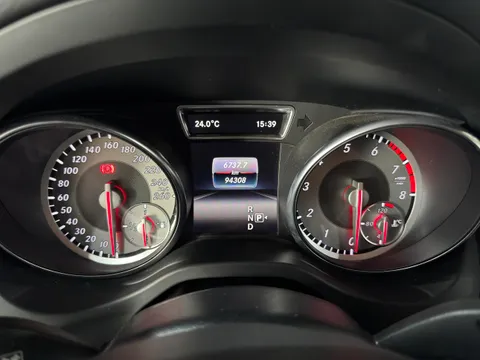 Mercedes-Benz Mercedes-Benz GLA