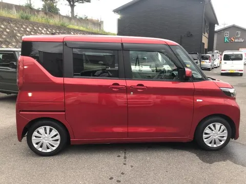 Mitsubishi eK Space
