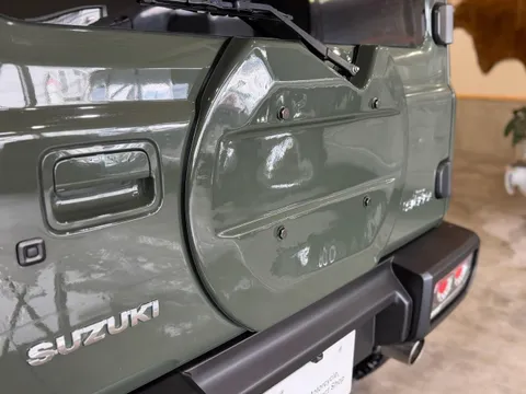 Suzuki Jimny Sierra