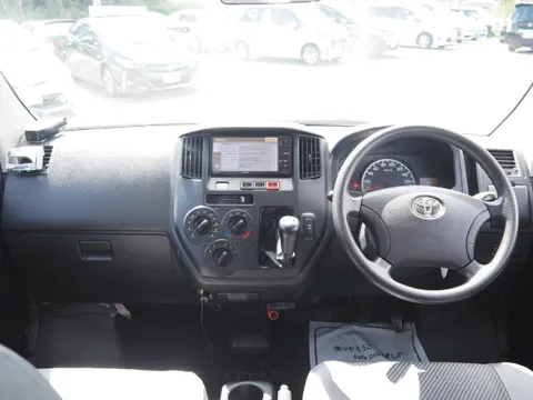 Toyota TownAce Van