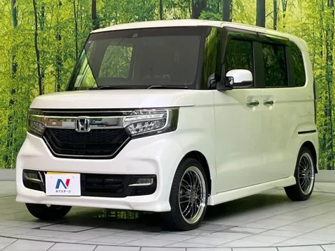 Honda N-BOX Custom